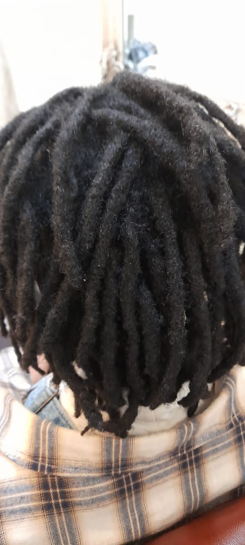 Drea Locs and Nailz - Dreadlock Salon Suite