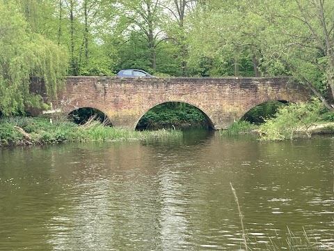 Caversham Lakes