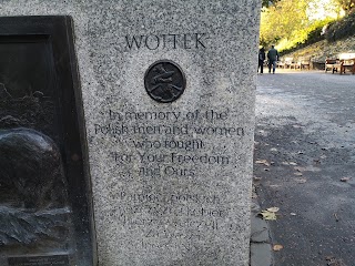 Wojtek the Soldier Bear Memorial