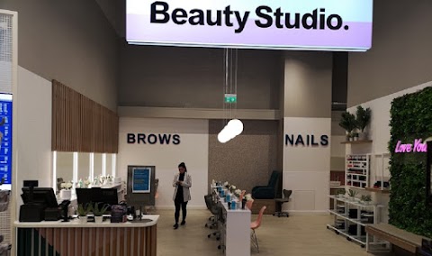 Primark Beauty Studio by Rawr Express Trafford Centre