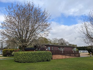 Lamb Cottage Caravan Park