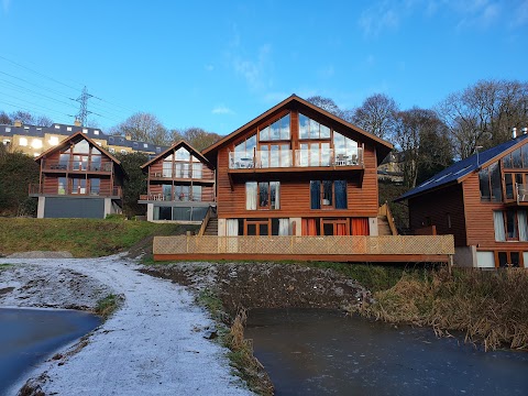 Waterside Lodges