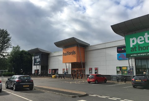 Halfords - Dumbarton