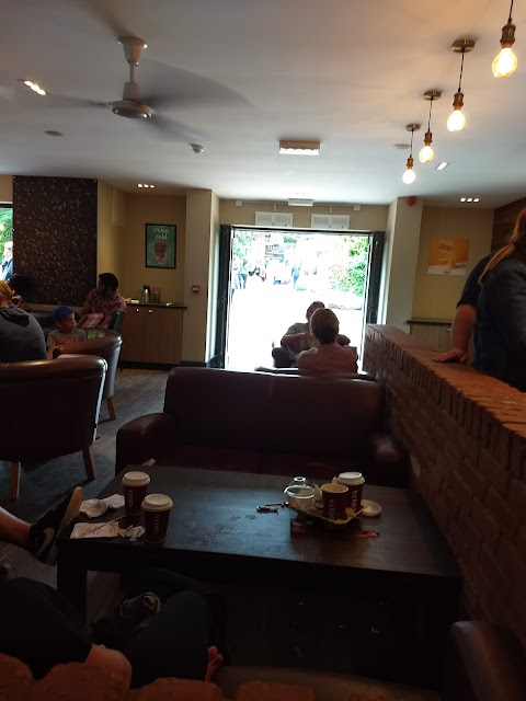Coffee Lounge