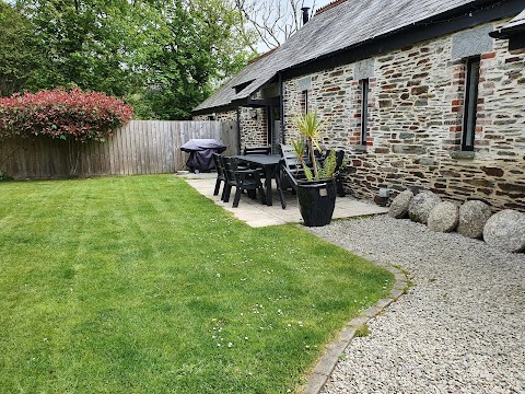 Old Lanwarnick Cottages