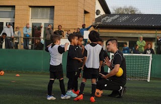 We Make Footballers: Epsom Academy