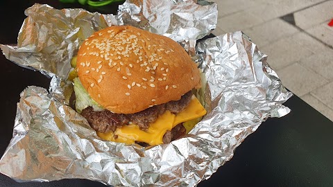 Five Guys Leeds White Rose