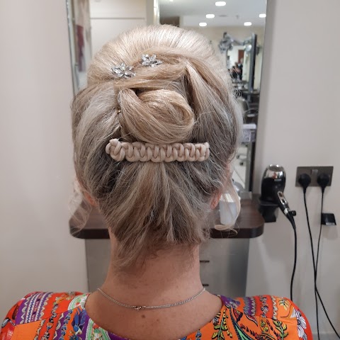 Sharon Malcolm Hairdressing