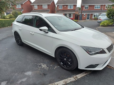 Arnold Clark Edinburgh Sighthill Motorstore / Fiat