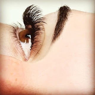 J Lashes and Beauty