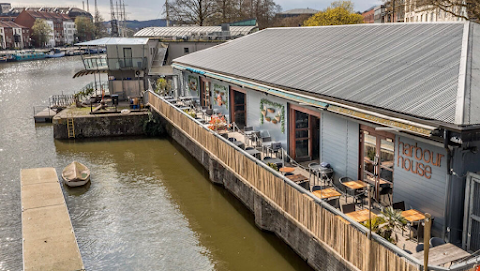 Harbour House Waterfront Restaurant, Bar & Terrace