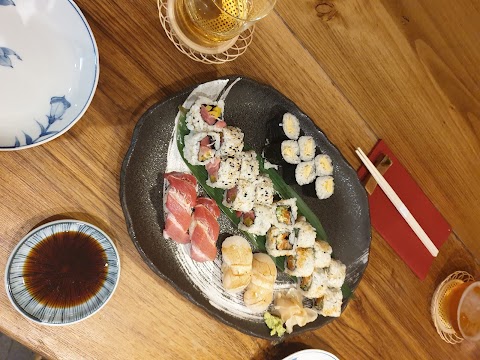 Sushi Bar HanaMatsuri 鮨処 はなまつり