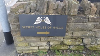 Secret house of halos