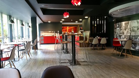 ibis Swansea