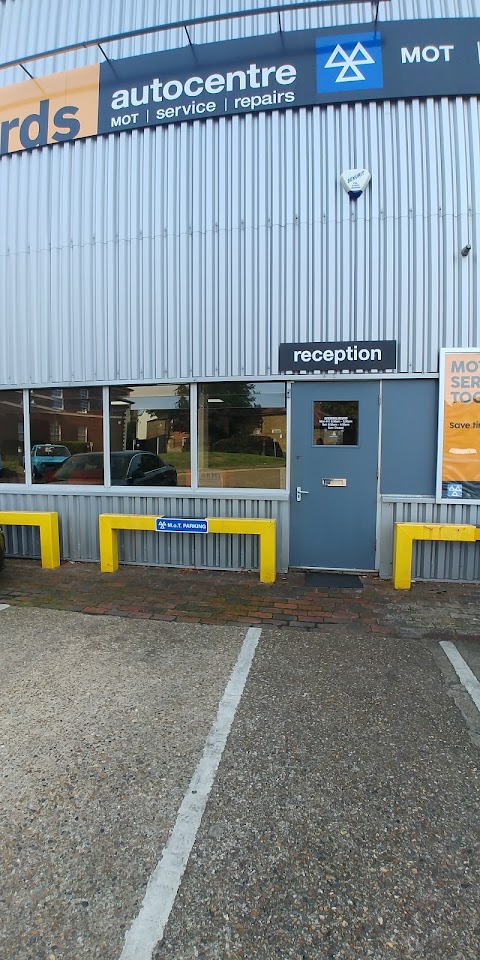 Halfords Autocentre Staines Upon Thames