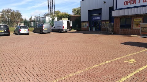 Screwfix Northampton - Gladstone Road