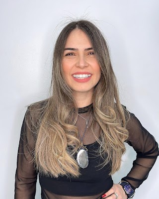 Leninha Hairdresser