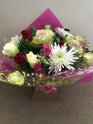 Julie Floral-Designs