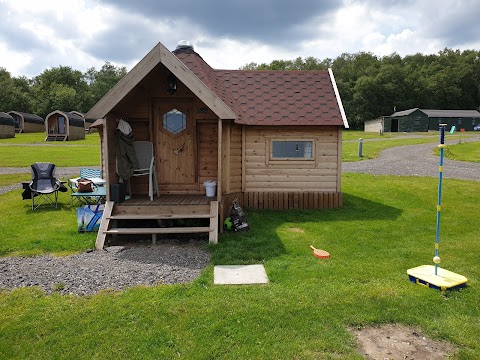 Ernest's Retreat Glamping Site (Static Caravan Park)