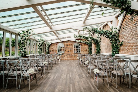 Foxtail Barns Wedding Venue With Lodges