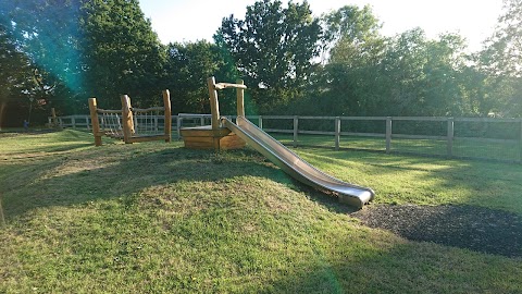 Greenfield Avenue play area