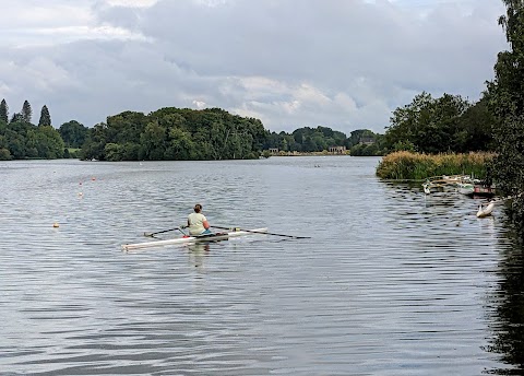 Lakeside Café