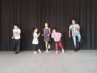 Warren Performing Arts School Dance Drama Singing Musical Theatre