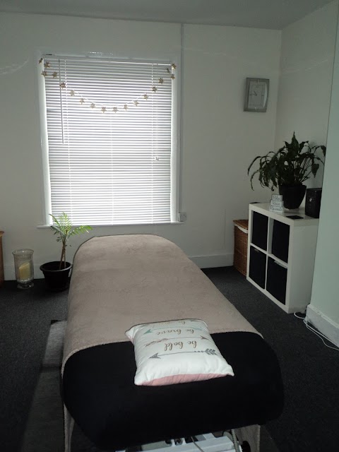 Holistic Hideaway Massage Therapist Lyndhurst
