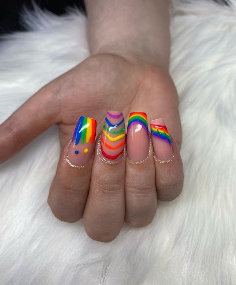 Naoimhs Nails