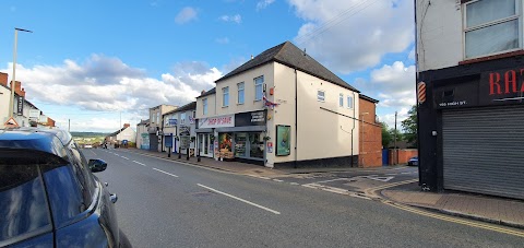 QUARRY BANK SHOP 'N' SAVE