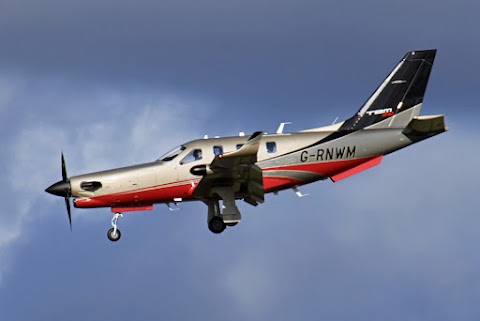 Ravenair - Liverpool Aviation Services