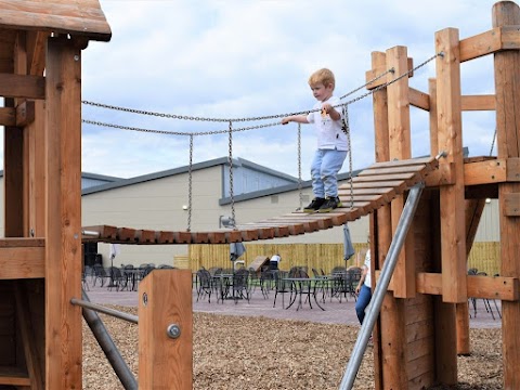 Grass Hoppers Indoor & Outdoor Play (Tingley Garden Centre)