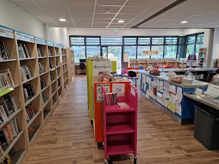 Aveley Community Hub and Library