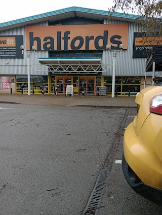 Halfords - Bridgend