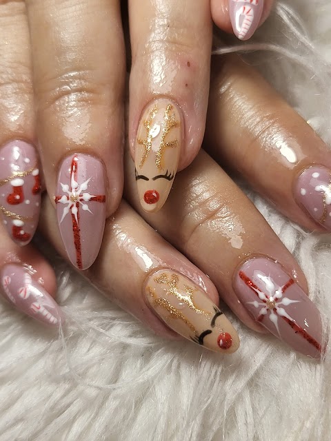 lashtasic nails and beauty