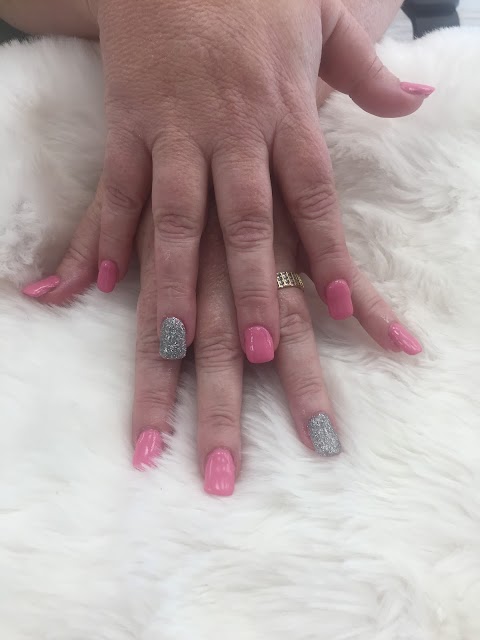 Nailsandbeautycabin