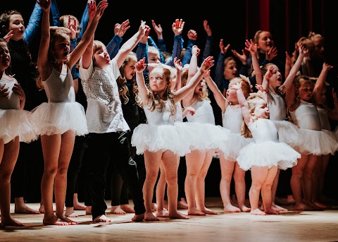 Elle Arts Performing Arts School