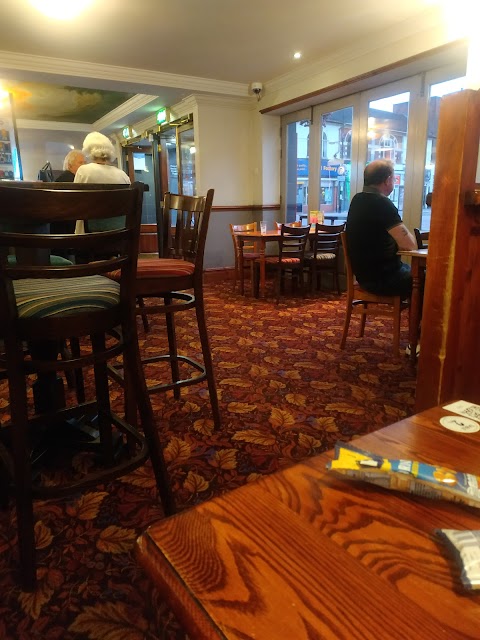 The Wheatsheaf - JD Wetherspoon