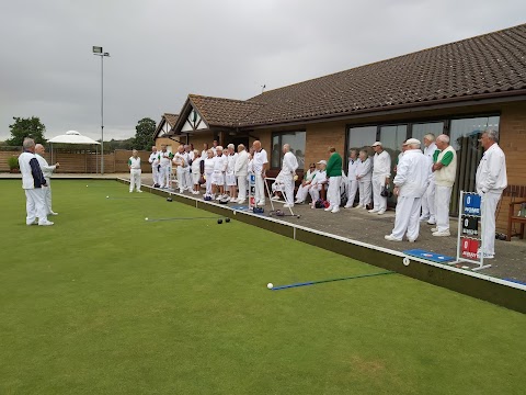 Kislingbury Temperance CC / The Drunken Duck Bar