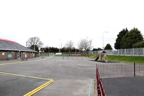 Ysgol Gynradd Nant yr Helygen / Willowbrook Primary School