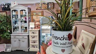 Pig and Sally - Frenchic Paint Stockist