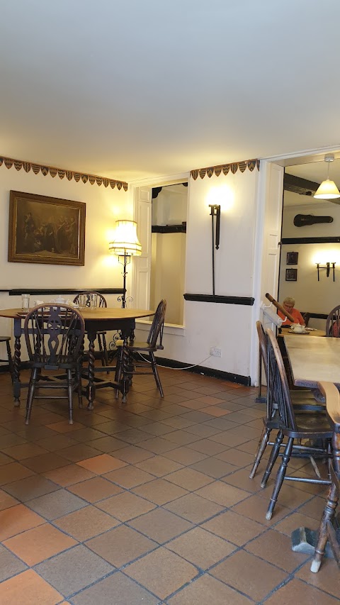 Tudor Of Lichfield ~ Tudor Cafe & Chocolate Shop