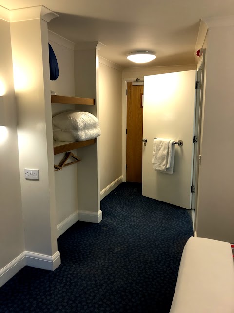 Travelodge Cardiff Airport