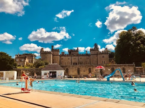 Cirencester Open Air Swimming Pool