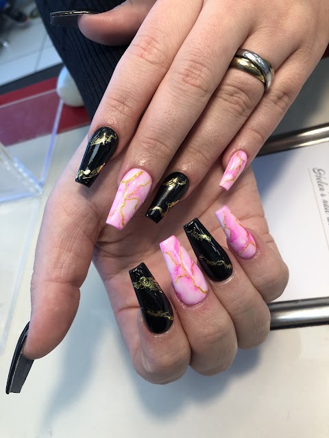 Helen’s Nails & Beauty