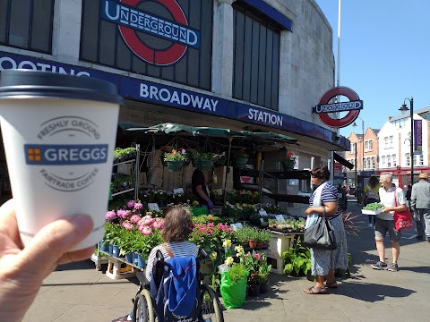 Flower Stall Tooting Broadway Station