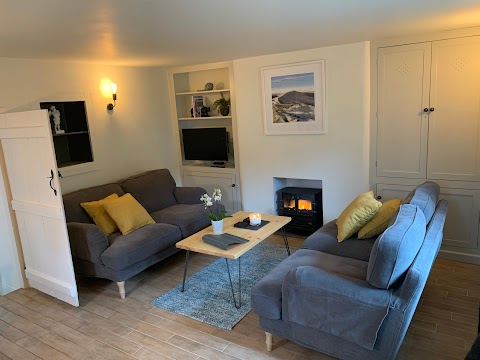 Rokeby Cottage self-catering accommodation in Hathersage, Peak District, Derbyshire