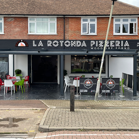 LA ROTONDA PIZZERIA