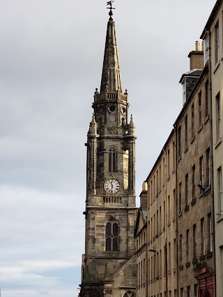 Old Fishmarket Close