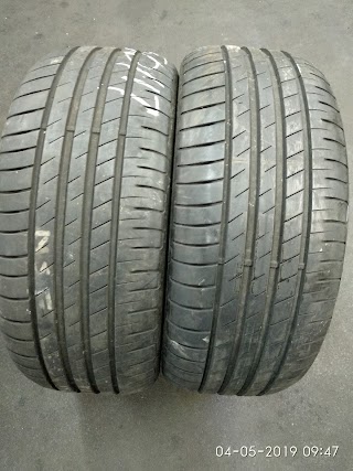 TYRES 4 LESS & CAR SERVICES